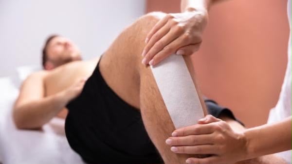 Depilación de piernas completas para caballeros